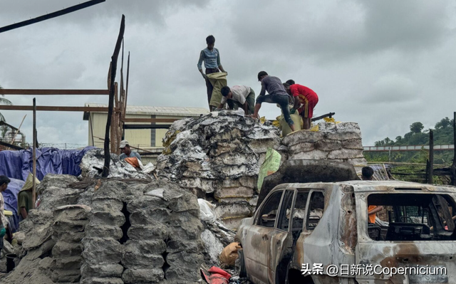 缅甸军方空袭市场!49死58伤,救援人员:近年最严重空袭之一
